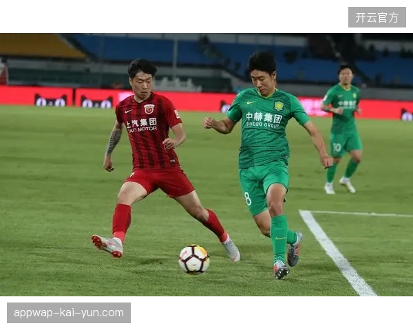 北京国安半程战绩平庸仅列第十，防守不稳成主要失分原因